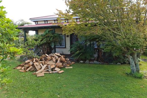 Photo of property in 149 Queen Street, Westport, 7825