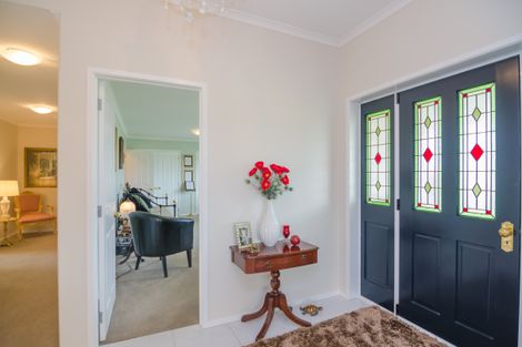 Photo of property in 10 Feist Street, Carterton, 5713