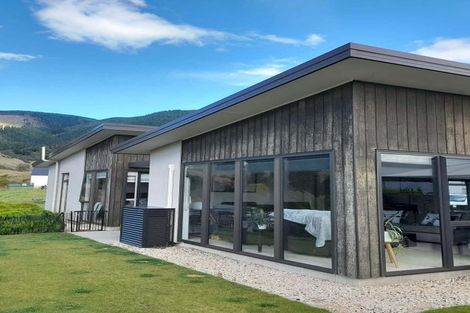 Photo of property in 12 Hill Tops Way, Stoke, Nelson, 7011