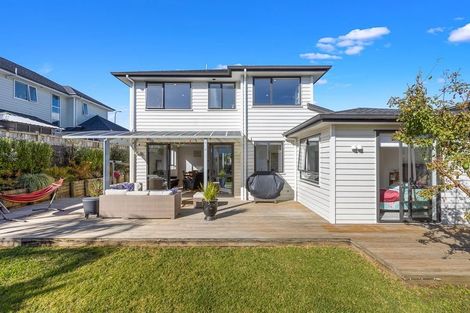 Photo of property in 3 Tawa Place, Orewa, 0931