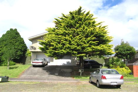 Photo of property in 9 Tarahanga Street, Northcote, Auckland, 0627