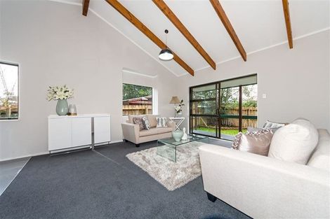 Photo of property in 6/390 West Coast Road, Glen Eden, Auckland, 0602