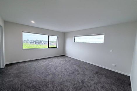 Photo of property in 3 Toporoa Street, Karaka, 2113