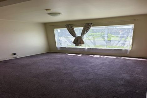 Photo of property in 1/3 Sunset Road, Totara Vale, Auckland, 0632