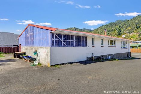 Photo of property in 51 Wairau Road, Picton, 7220