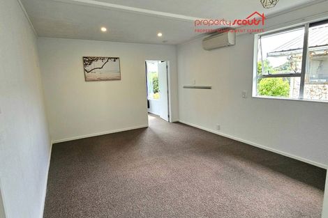 Photo of property in 19 Mamaku Street, Paraparaumu, 5032