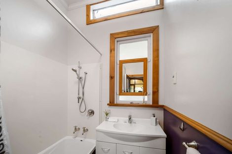 Photo of property in 104 Neidpath Road, Mornington, Dunedin, 9011