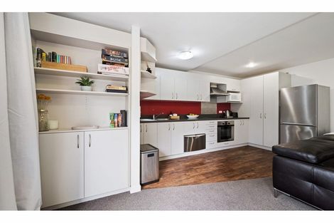 Photo of property in 1/30 Mathesons Road, Phillipstown, Christchurch, 8011