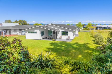 Photo of property in 51 Noumea Drive, Rangatira Park, Taupo, 3330