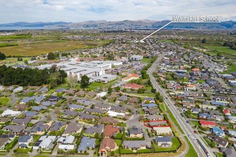 Photo of property in 31a Mataroa Place, Parklands, Christchurch, 8083