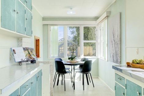 Photo of property in 21 Sundown Crescent, Melville, Hamilton, 3206