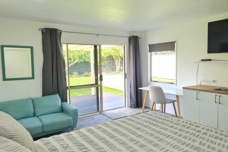 Photo of property in 28 Arataki Road, Havelock North, 4130