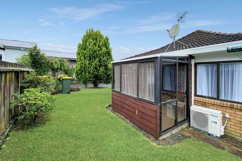 Photo of property in 2/116 Titirangi Road, New Lynn, Auckland, 0600