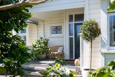 Photo of property in 19 Vigor Brown Street, Napier South, Napier, 4110