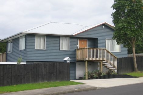 Photo of property in 36 Aldern Road, Massey, Auckland, 0614