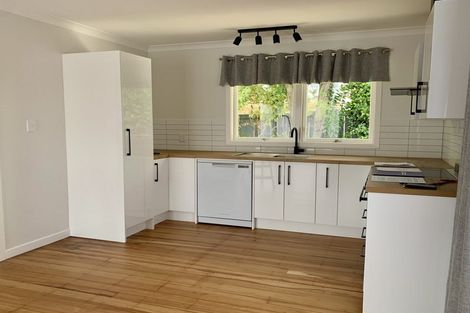 Photo of property in 1/5b Mcintyre Road, Mangere Bridge, Auckland, 2022