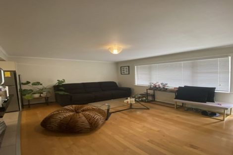 Photo of property in 2/15 East Coast Road, Milford, Auckland, 0620