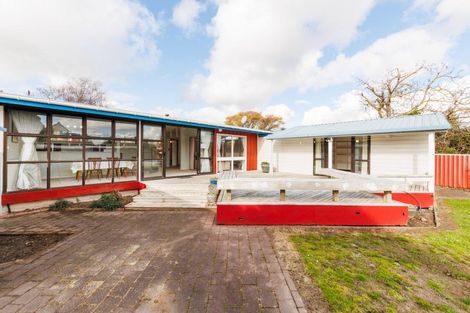 Photo of property in 21 Saint Albans Avenue, Hokowhitu, Palmerston North, 4410