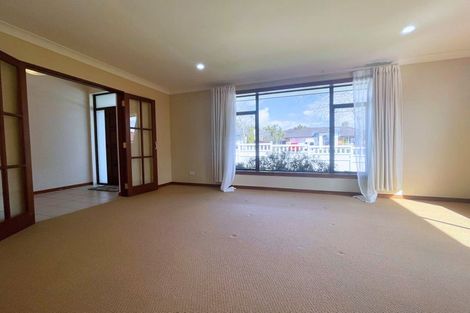 Photo of property in 12 Lansell Drive, East Tamaki Heights, Auckland, 2016