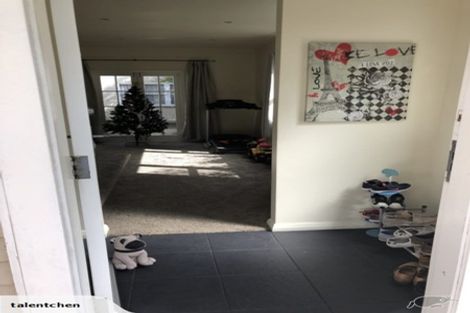 Photo of property in 17 Bauchop Road, Waterloo, Lower Hutt, 5011