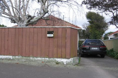 Photo of property in 512 Featherston Street, Roslyn, Palmerston North, 4414