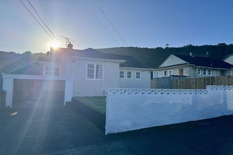 Photo of property in 66 Wilkie Crescent, Naenae, Lower Hutt, 5011