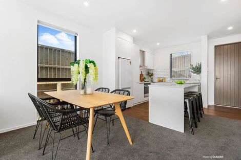 Photo of property in 1/62 Spenmoor Street, Newlands, Wellington, 6037