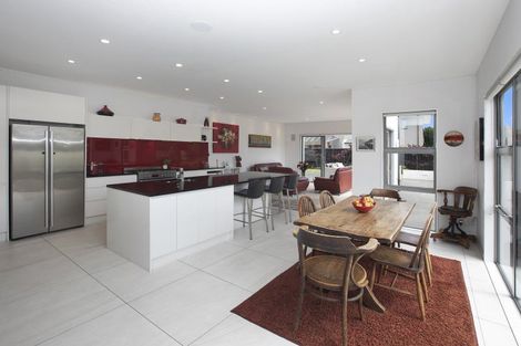Photo of property in 2 Matisse Place, Burnside, Christchurch, 8053