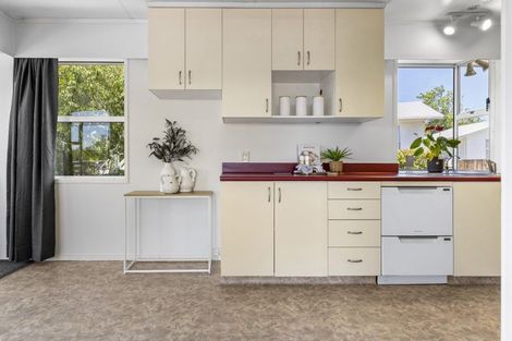 Photo of property in 15 Ferney Place, Richmond Heights, Taupo, 3330