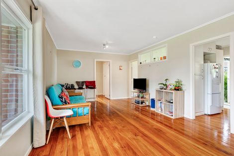 Photo of property in 19 Ellen Street, Manurewa East, Auckland, 2102