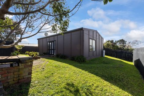 Photo of property in 42 Rutherford Drive, Waikanae Beach, Waikanae, 5036