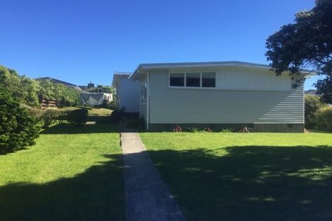 Photo of property in 9 Pekanga Road, Normandale, Lower Hutt, 5010