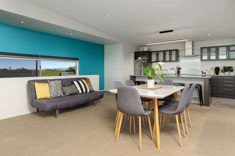 Photo of property in 1340 Papamoa Beach Road, Papamoa Beach, Papamoa, 3118