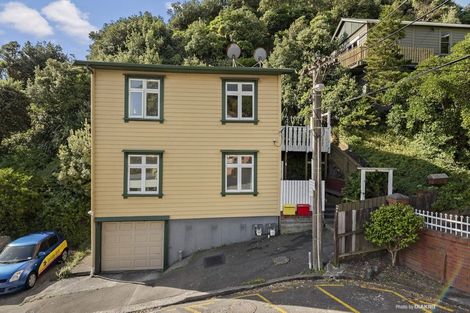 Photo of property in 3a Linwood Way, Island Bay, Wellington, 6023