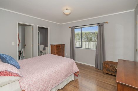 Photo of property in 15 Seascape Avenue, Whitianga, 3510