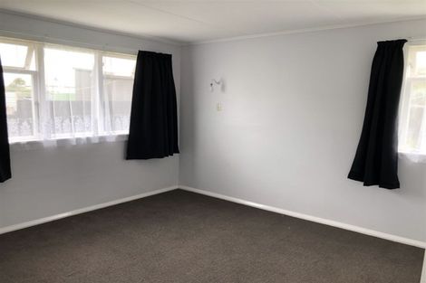 Photo of property in 180 Puriri Street, Castlecliff, Whanganui, 4501