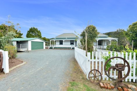 Photo of property in 243 Rosythe Road, Waipu, 0582