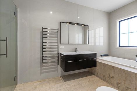 Photo of property in 166 Oriental Parade, Papamoa Beach, Papamoa, 3118