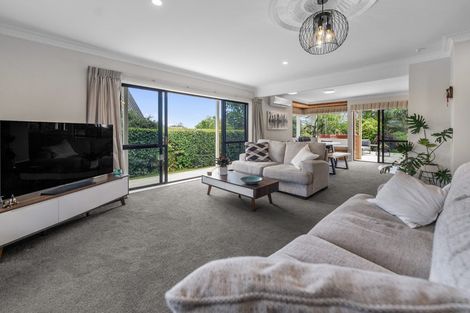 Photo of property in 17 Randell Place, Te Puke, 3119