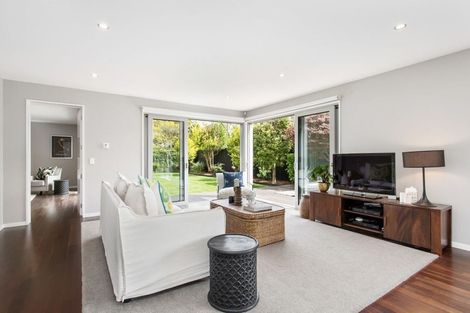 Photo of property in 19 Chepstow Avenue, Fendalton, Christchurch, 8052