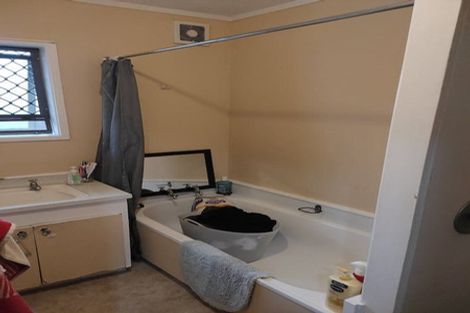 Photo of property in 3/15 Seabrook Avenue, New Lynn, Auckland, 0600