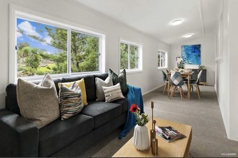 Photo of property in 21 Golf Road, New Lynn, Auckland, 0600