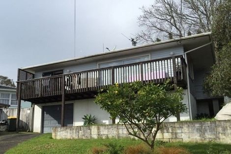 Photo of property in 76 Vodanovich Road, Te Atatu South, Auckland, 0610