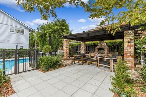 Photo of property in 53 Aramoana Avenue, Devonport, Auckland, 0624