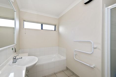 Photo of property in 3 Saint Clair Close, Harewood, Christchurch, 8051