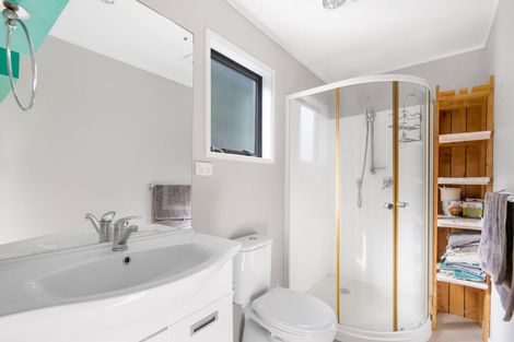 Photo of property in 47 Sea View Road, Baylys Beach, 0377