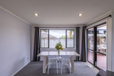 Photo of property in 11 Chatham Place, Rototuna North, Hamilton, 3210