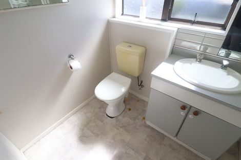 Photo of property in 3/10 Westward Ho, Glen Eden, Auckland, 0602