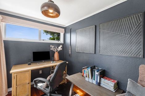 Photo of property in 50 Calvert Road, Lynmouth, New Plymouth, 4310