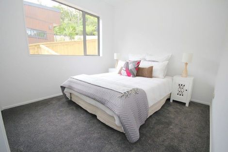 Photo of property in 21 Moller Street, Beach Haven, Auckland, 0626